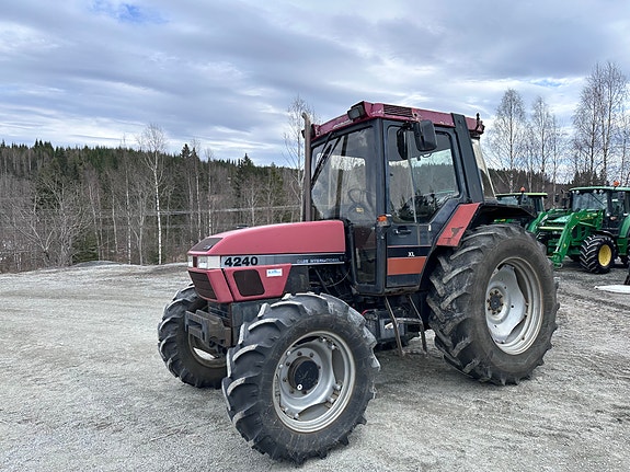 CASE IH 4240 XL
