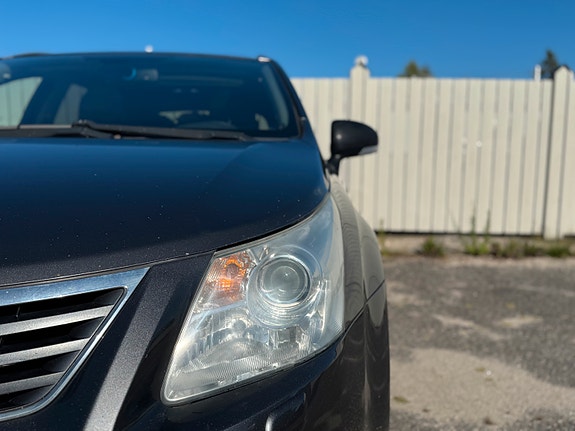 Toyota Avensis 3 of 5