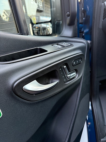 Mercedes-Benz eSprinter - 2026 - Godkjent rullestol - Levering juni/juli 16 of 18