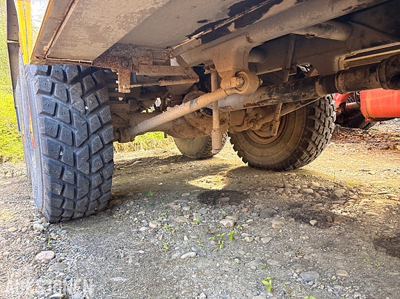 MAN 24460 Brannbil 6x6 11 of 28