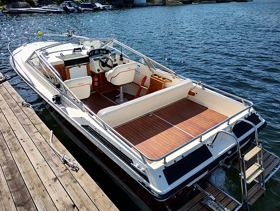 WINDY 22 SPORT JUBILEUM MED MERCRUISER QSD 2,8L 220HK -1987/2010 MOD. 15 of 15