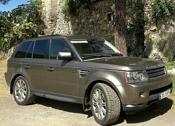 Land Rover Range Rover Sport 8 of 30