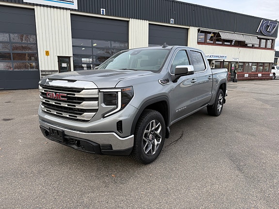 GMC Sierra 2 of 5