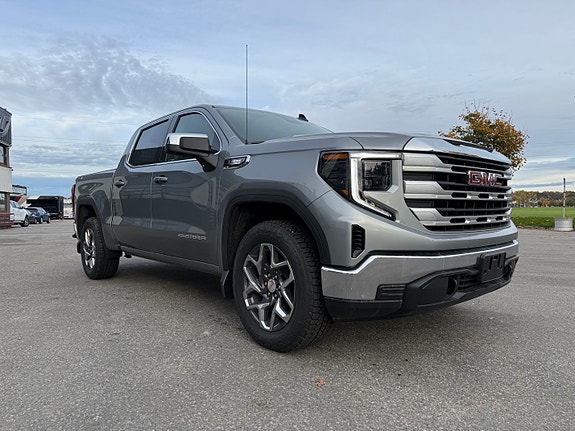 GMC Sierra 4 of 5