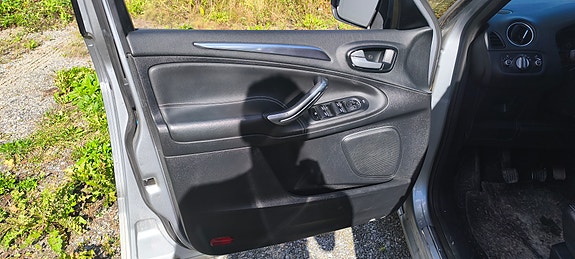 Ford S-MAX 15 of 15