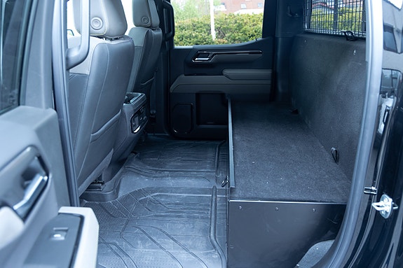 Chevrolet Silverado 1500 7 of 15