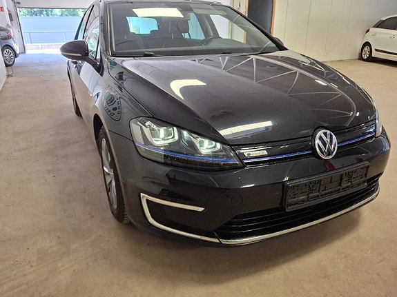 Volkswagen Golf 3 of 20