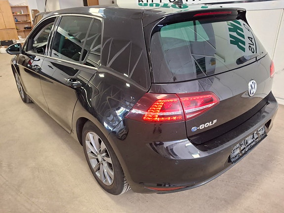 Volkswagen Golf 5 of 20