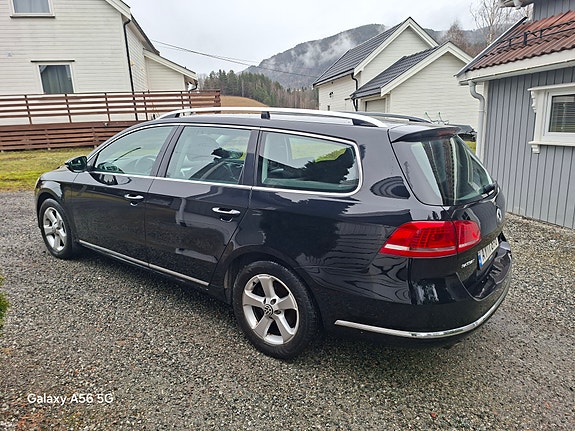 Volkswagen Passat 8 of 23