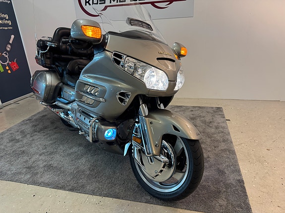 Honda GL 1800 Goldwing 5 of 5