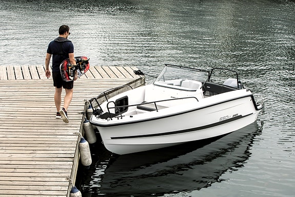 Utstillingsbåt! Ryds 550VI Mid C med Yamaha 80hk - romslig senterkonsoll 3 of 23