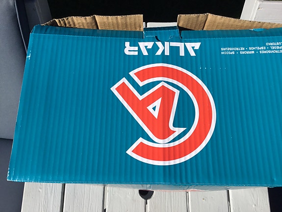 Product image 8 of 9