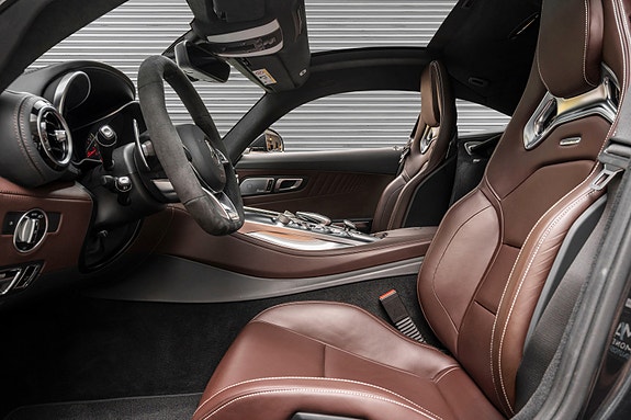 Mercedes-Benz AMG GT S 17 of 30