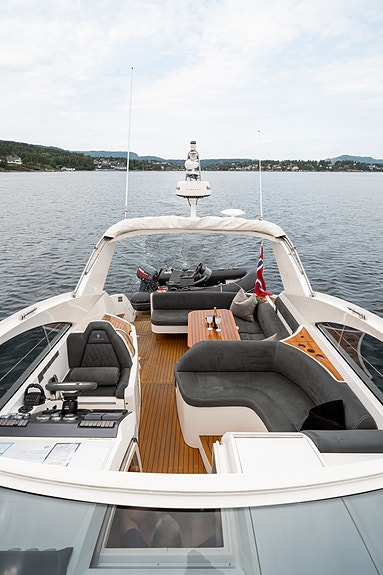 Fairline Targa 38, 2 X VP D6 330, betydelig oppgradert, vinteropplag inkl. 20 of 30