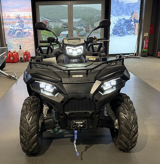 Polaris POLARIS SPORTSMAN 570 EPS BLACK EDITION 2 of 4