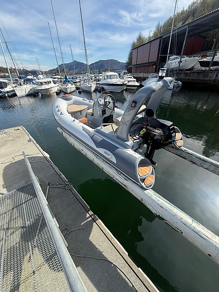 Rib 390 6 of 7