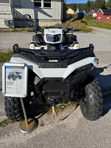 Polaris Sportsman X2 570 NORDIC PRO DEMO 3 of 5