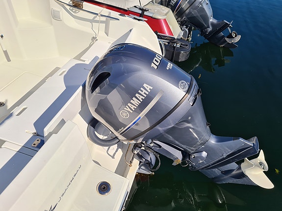 Jeanneau 605 Merry Fisher med Yamaha F100 3 of 17