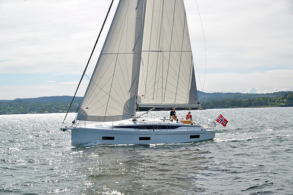 BAVARIA C42 med masse kvalitetsutstyr inkludert. Jubileums tilbud!! 2 of 5
