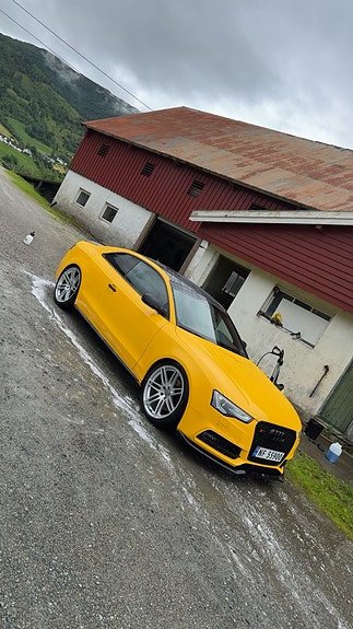 Audi S5 2 of 15