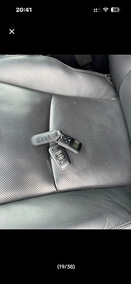 Toyota Land Cruiser 5 of 5