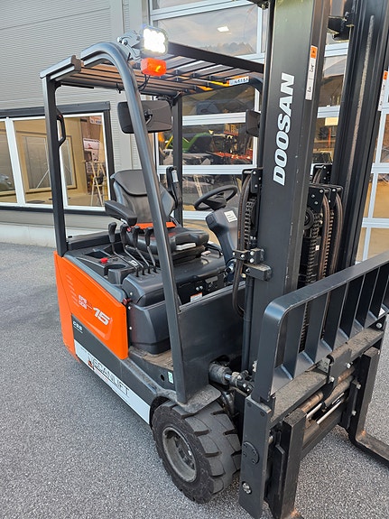 Doosan B15T-7 "75 timer" 19 of 20