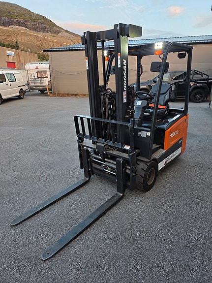 Doosan B15T-7 "75 timer" 8 of 20