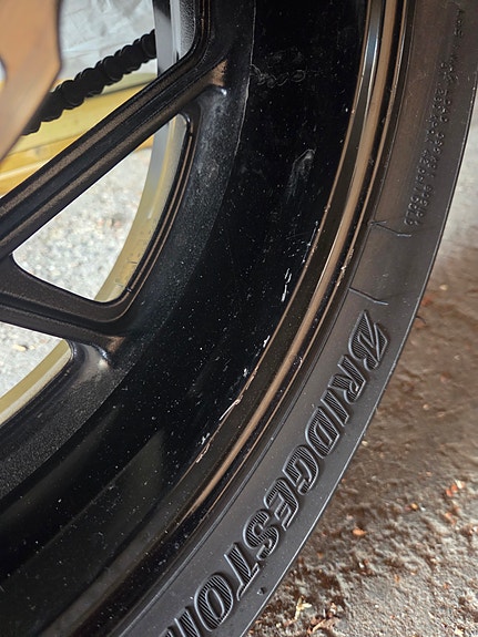Suzuki GSX-S 750 16 of 16