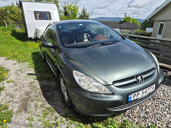 Peugeot 307 CC 4 of 17