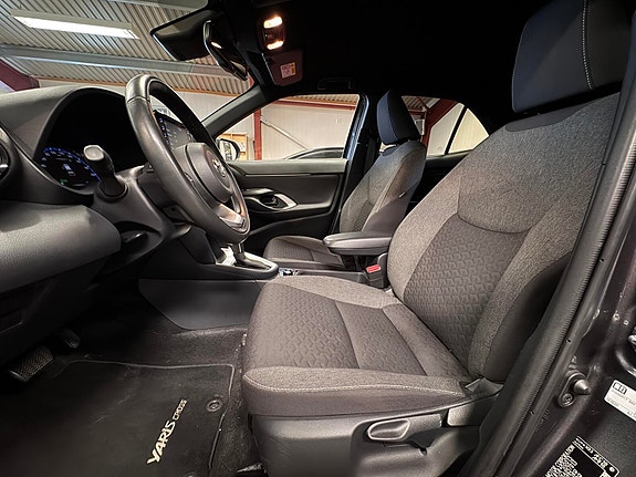 Toyota Yaris Cross 11 of 30