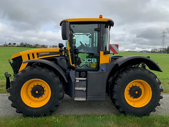 JCB 4220 iCON