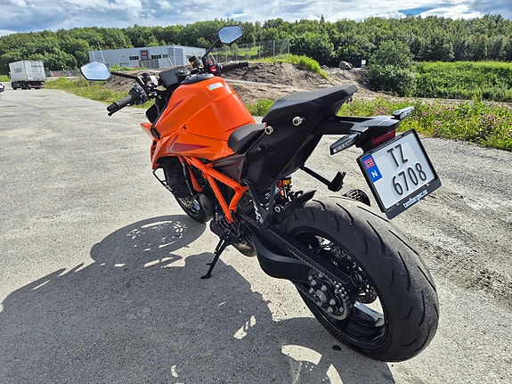 KTM 1390 Super Duke R 5 of 5