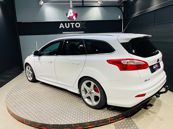 Ford Focus 15 of 30