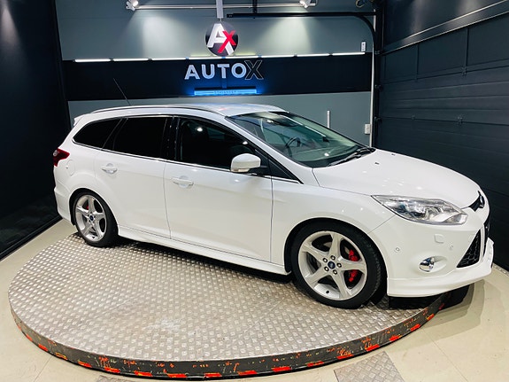 Ford Focus 10 of 30