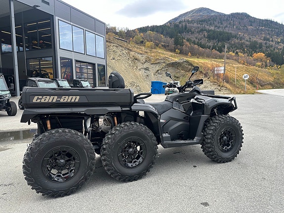 Can-Am Outlander MAX 6x6 1000R Backcountry 2 of 10