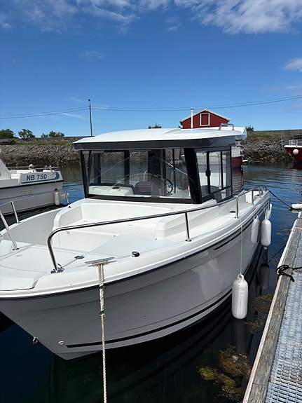 Jeanneau Merry Fisher 695 Marlin 2 of 5