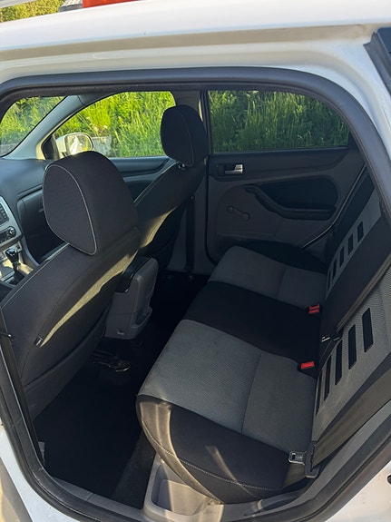 Ford Focus 13 of 16