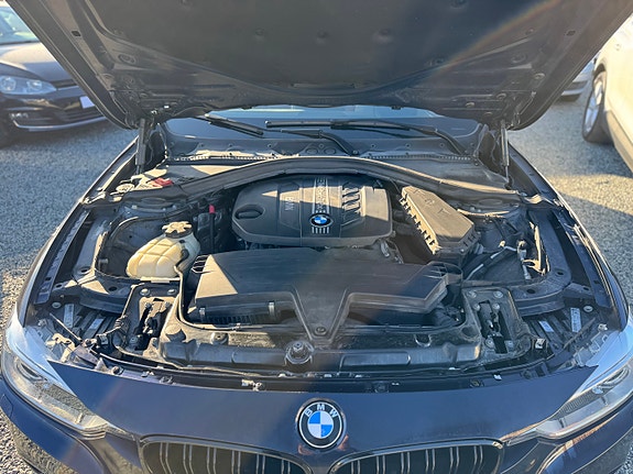 BMW 3-Serie 14 of 30