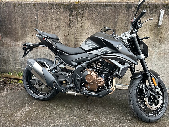 VOGE 625R 4 of 5