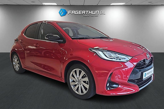 Mazda 2 3 of 5