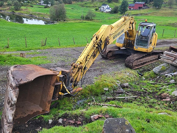 New Holland New holland kobelco e235sr-1es