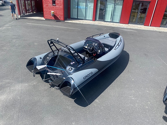 Grand 500 m/Yamaha F115 5 of 5