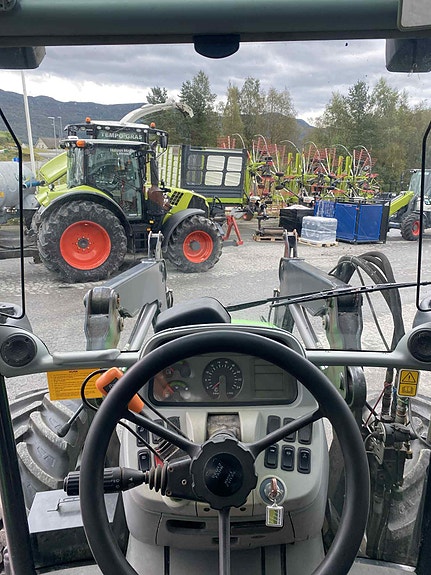 Deutz Fahr Agrotron K410, 4 NYE DEKK 18 of 29