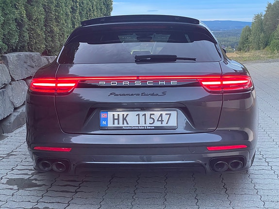 Porsche Panamera 22 of 22