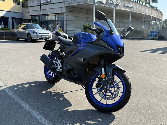Yamaha YZF-R125 5 of 30