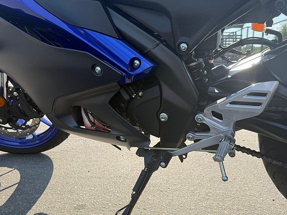 Yamaha YZF-R125 20 of 30