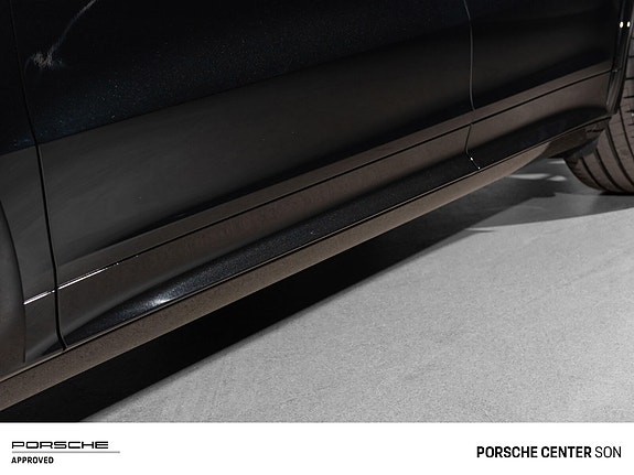 Porsche Cayenne Coupe 15 of 30