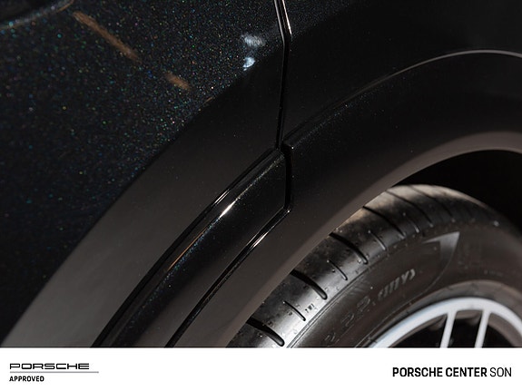 Porsche Cayenne Coupe 19 of 30