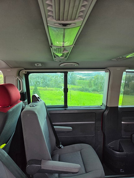 Volkswagen Multivan 11 of 16