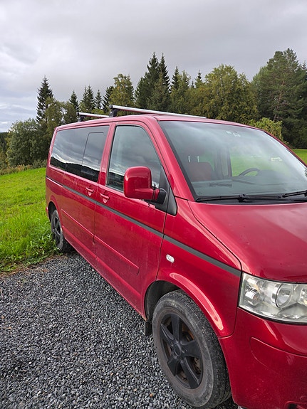 Volkswagen Multivan 3 of 16